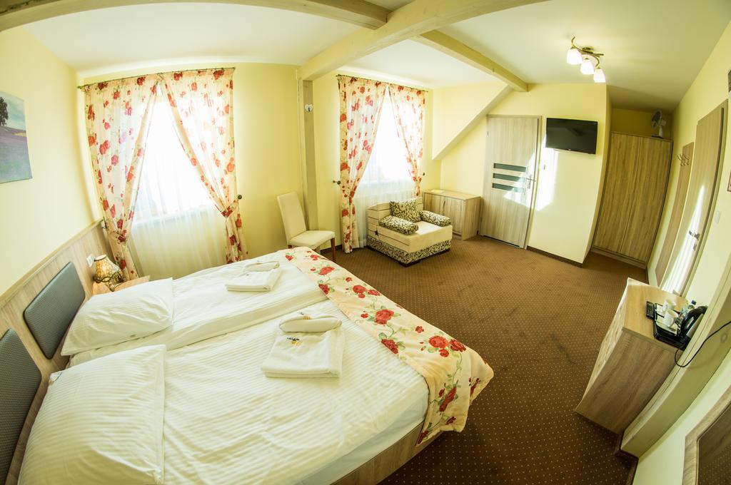 Bed and Breakfast Sloneczny Port Mikołajki Exterior foto